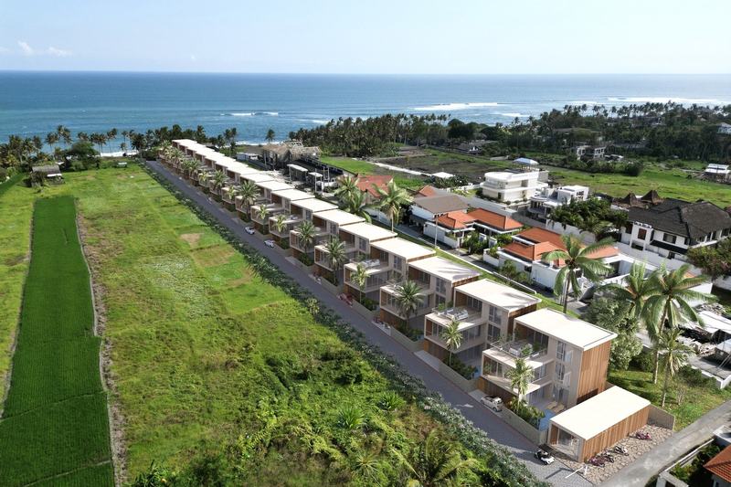 Seseh Sands · Вилла 3BR: терраса с видом на океан