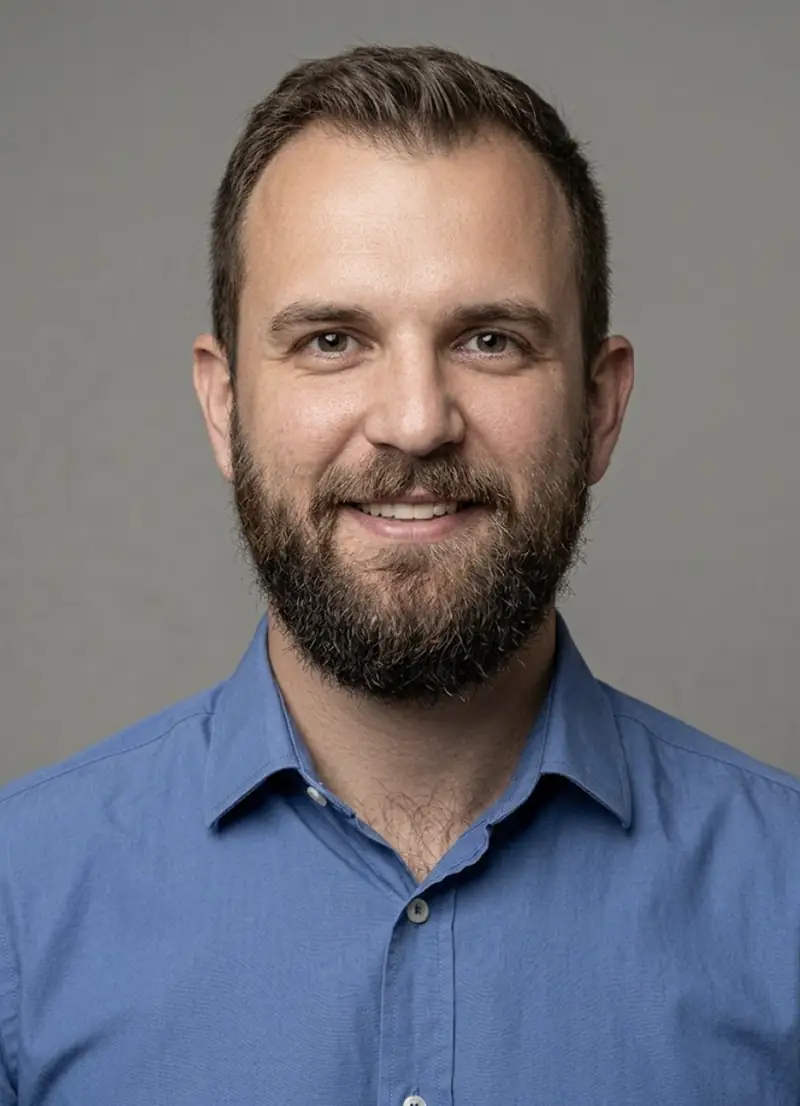 Дмитрий Рогов, аналитик и брокер Rise Real Bali